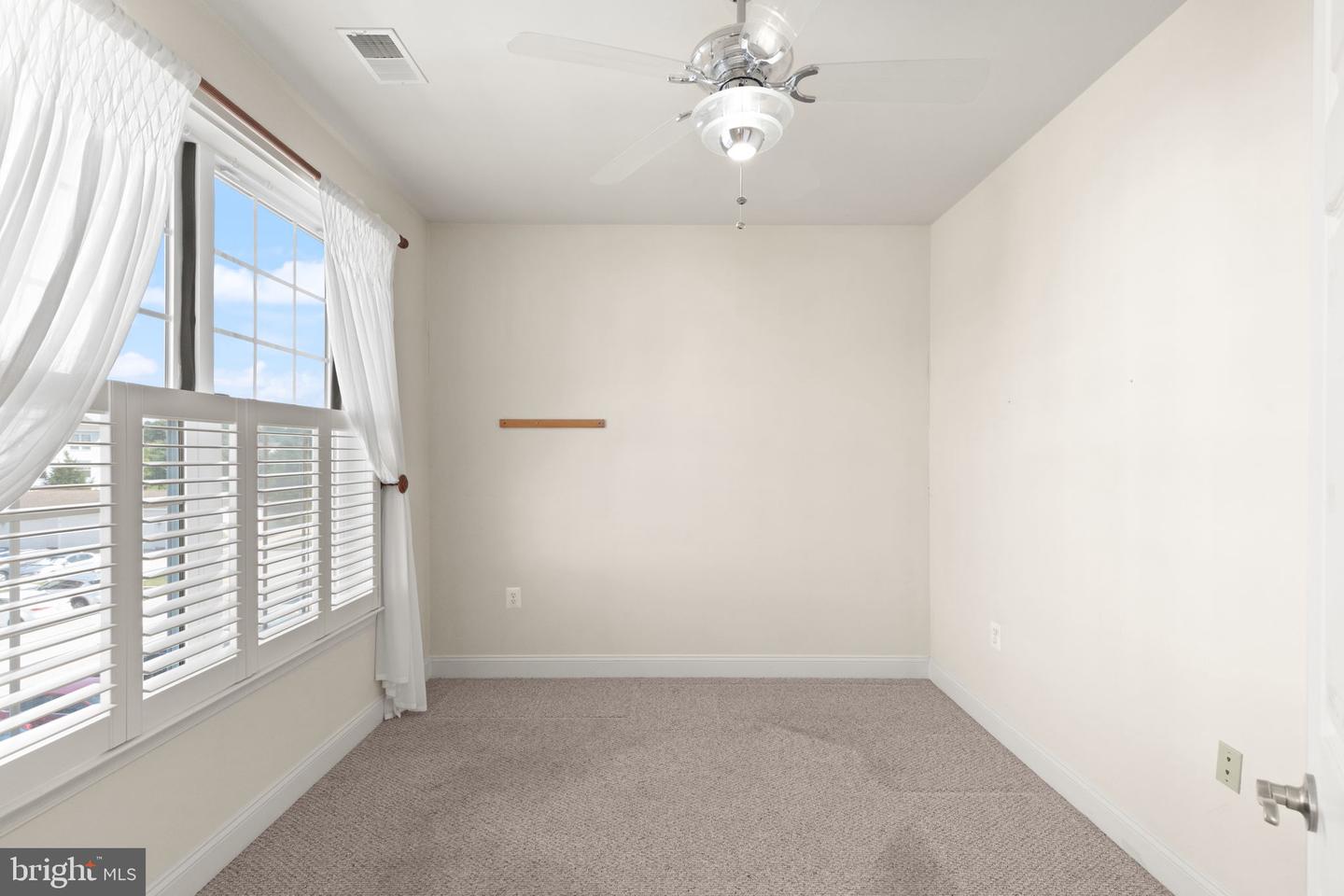 1818 Selvin Dr #301 Property Photo 13