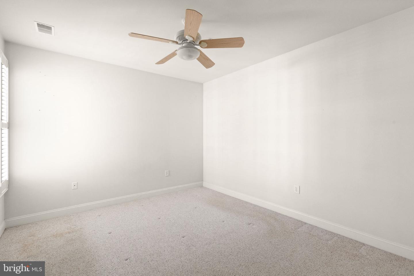 1818 Selvin Dr #301 Property Photo 16