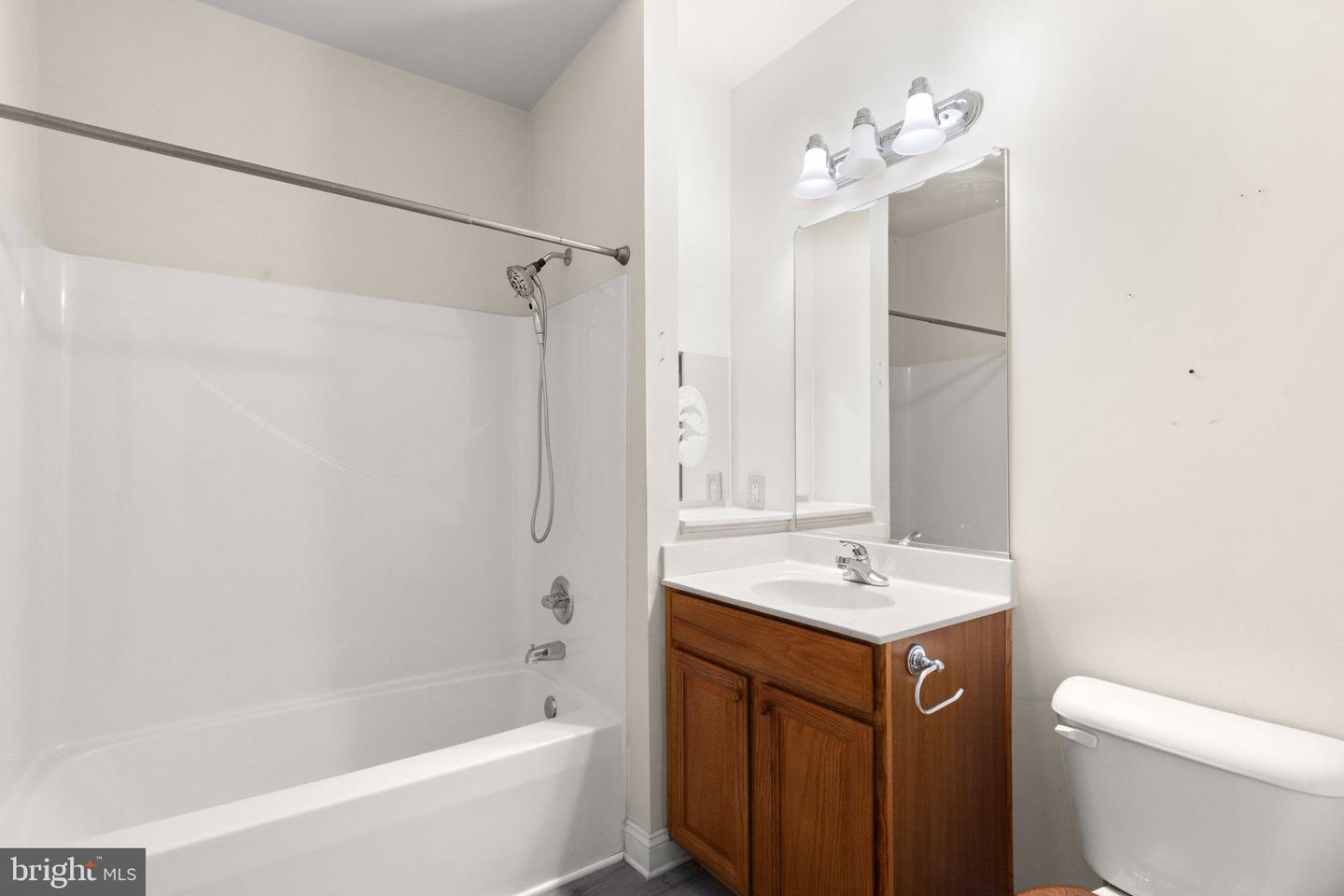 1818 Selvin Dr #301 Property Photo 20