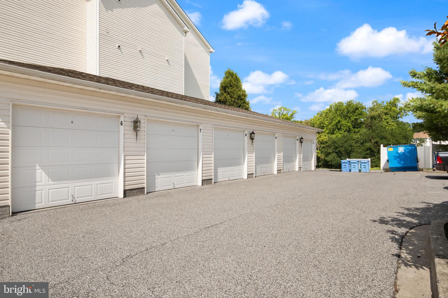 1818 Selvin Dr #301 Property Photo 27