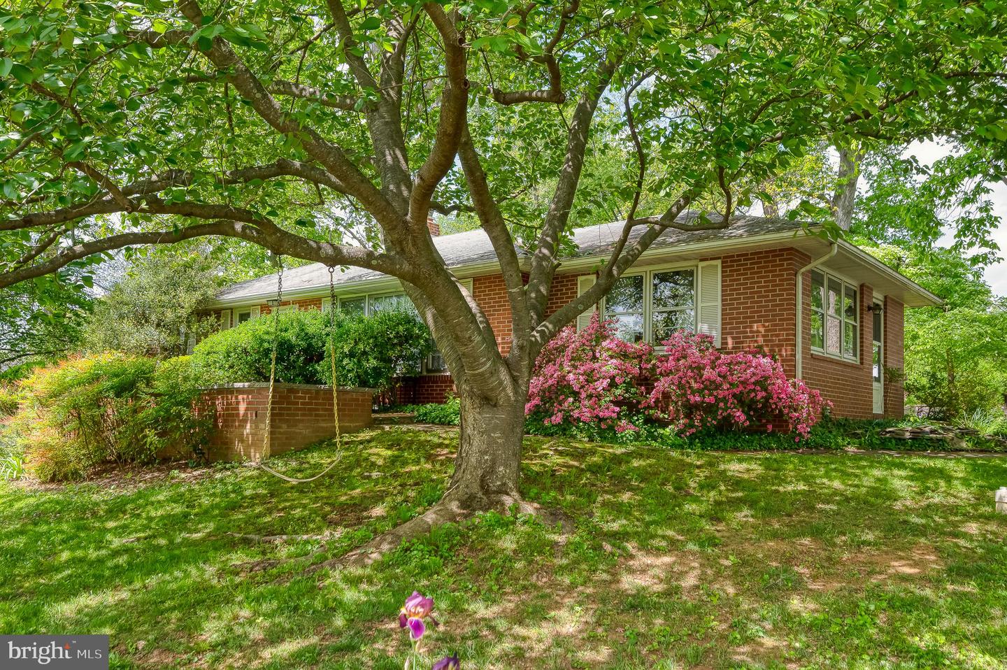 2911 Nelson Ln Property Photo 1