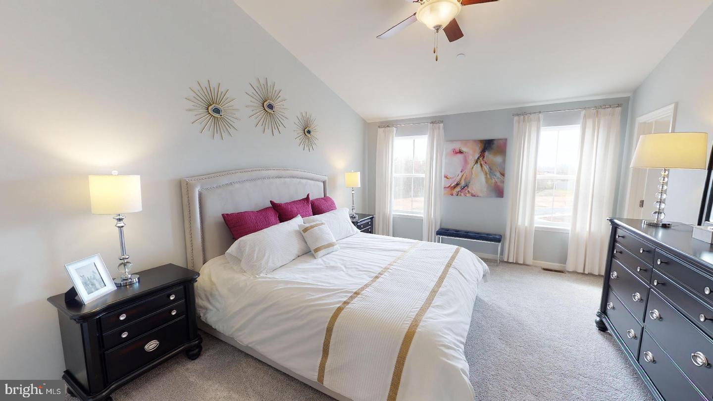 324 Aqua Sq Property Photo 18