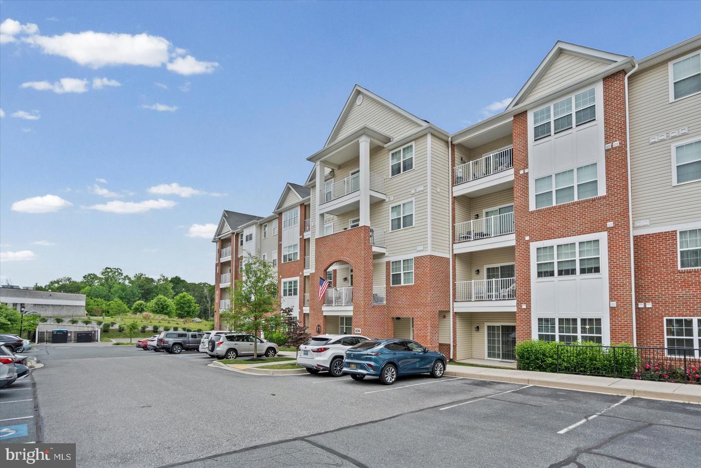 636 WALLINGFORD RD #1B