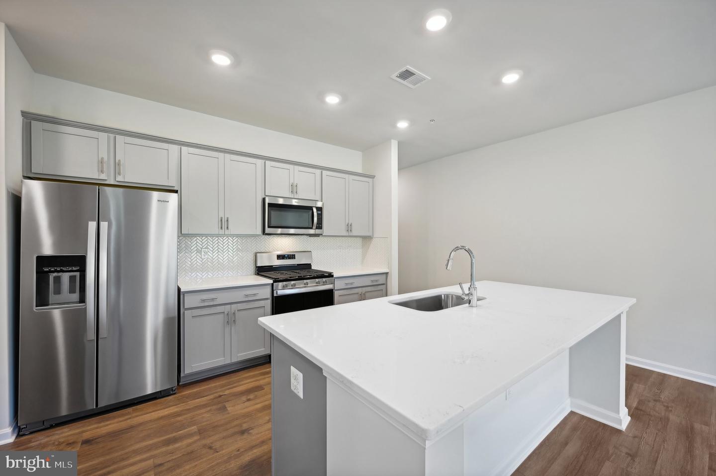 1715 Carver Cir Property Photo 16