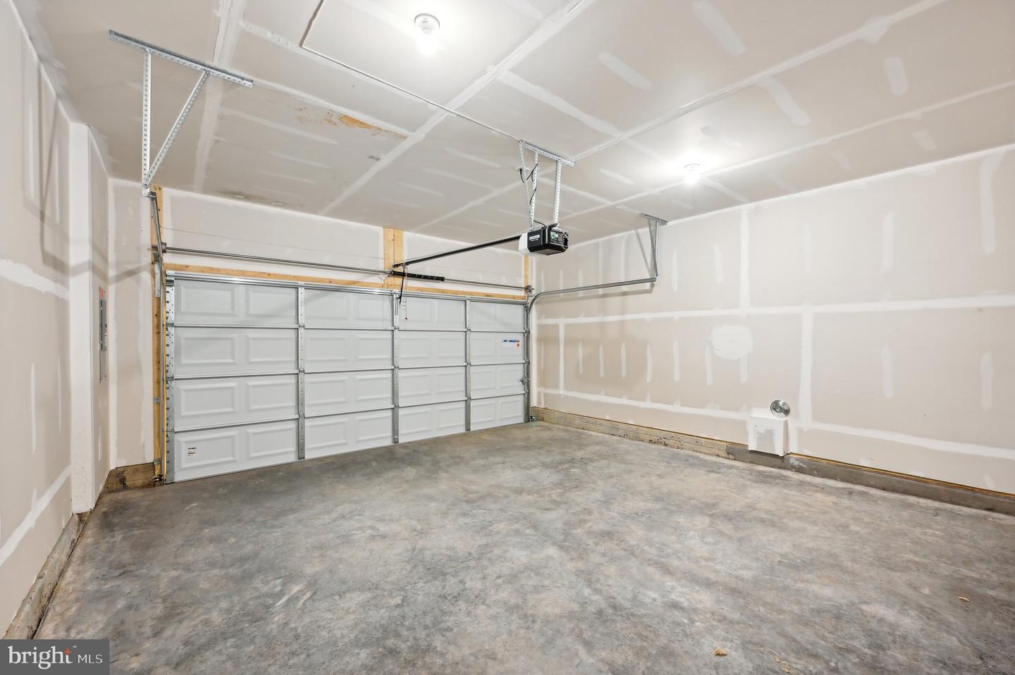 1715 Carver Cir Property Photo 49
