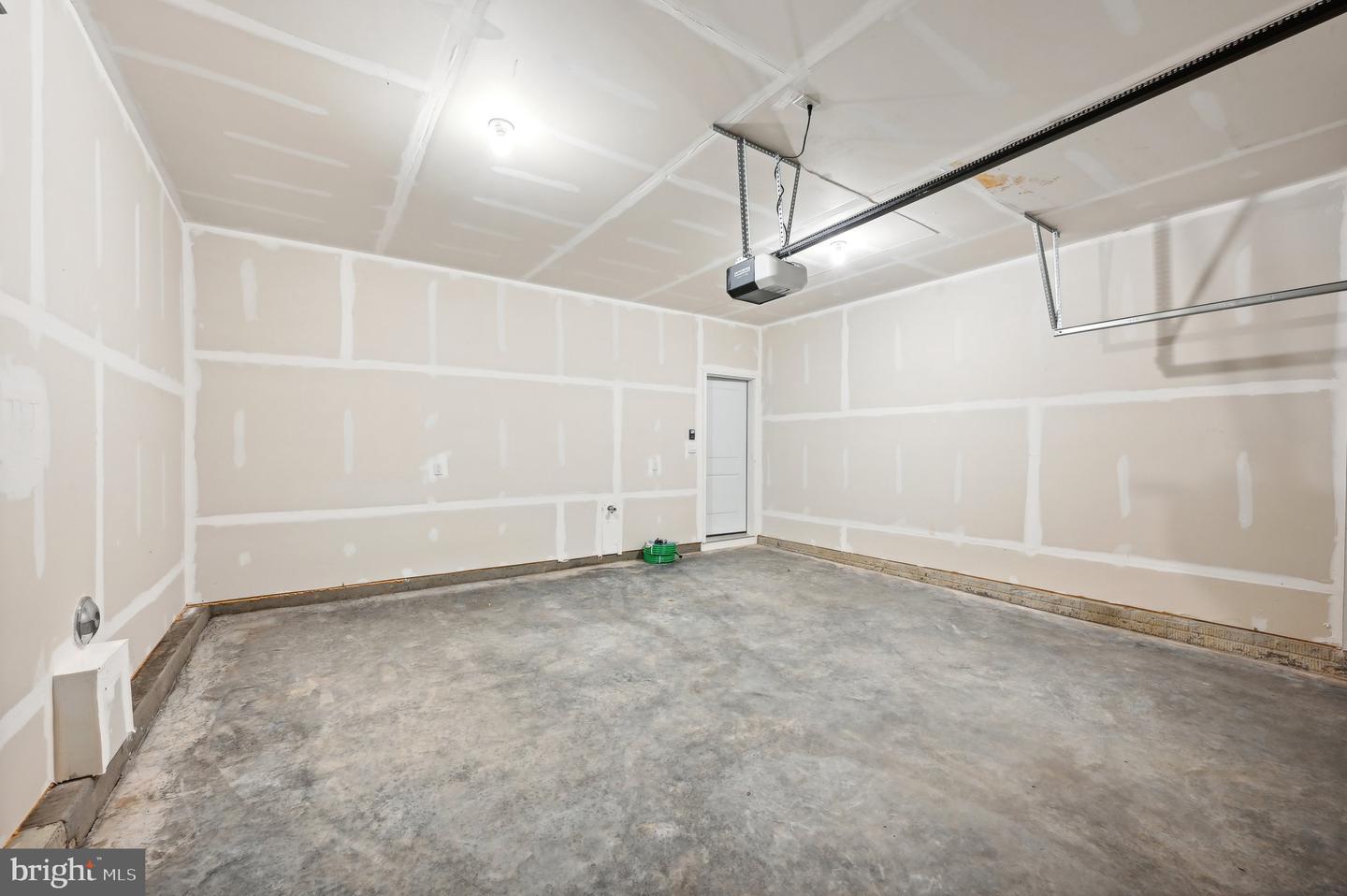 1715 Carver Cir Property Photo 51
