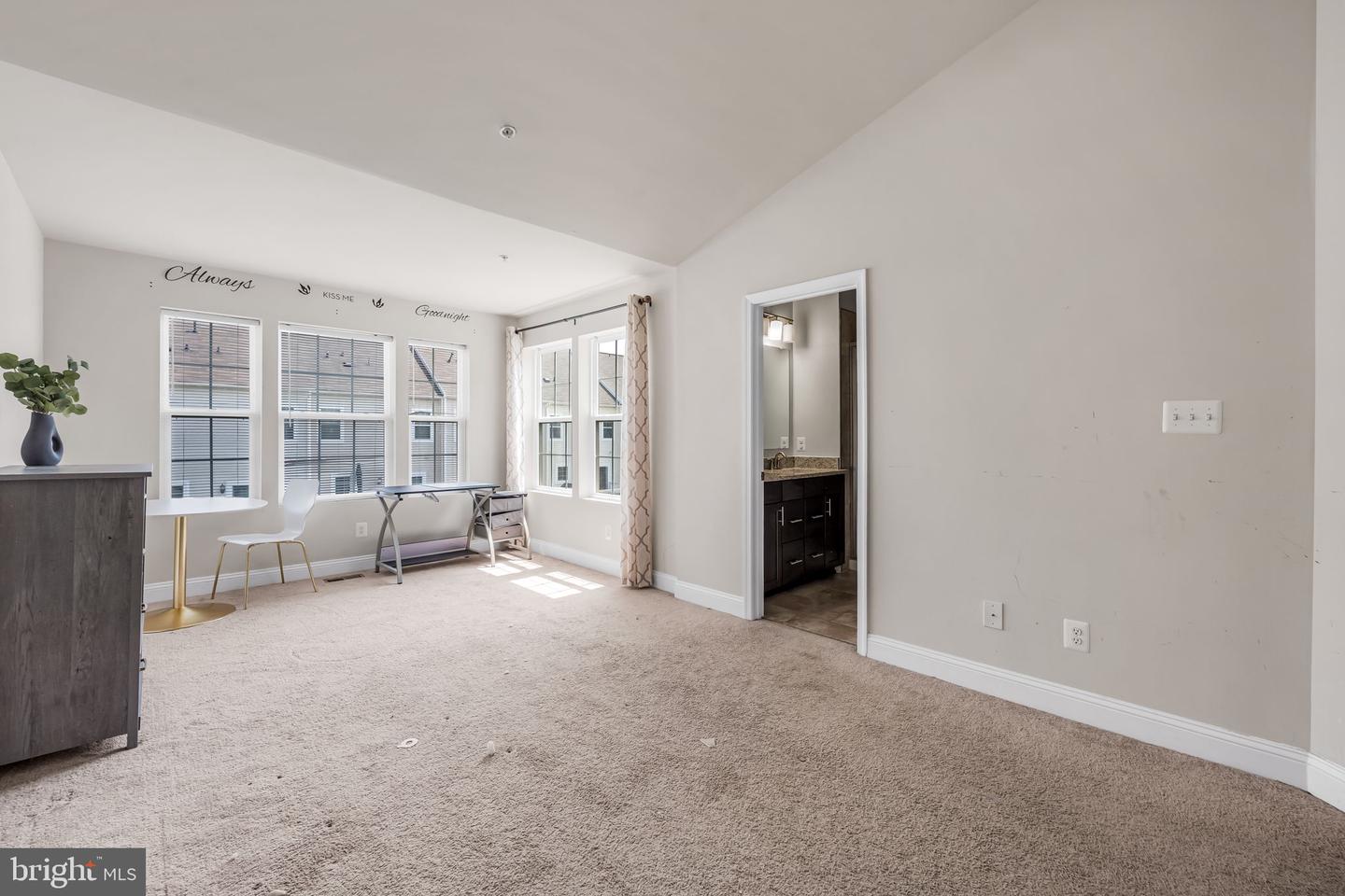 507 Heathland Trl Property Photo 8