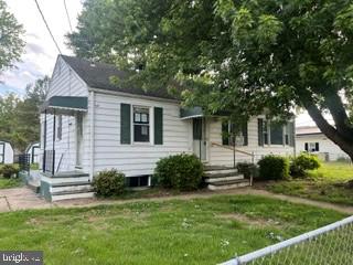 66 DIXON AVE Property Photo 1