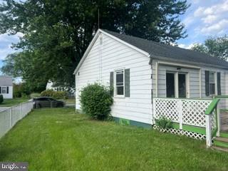 66 Dixon Ave Property Photo 5