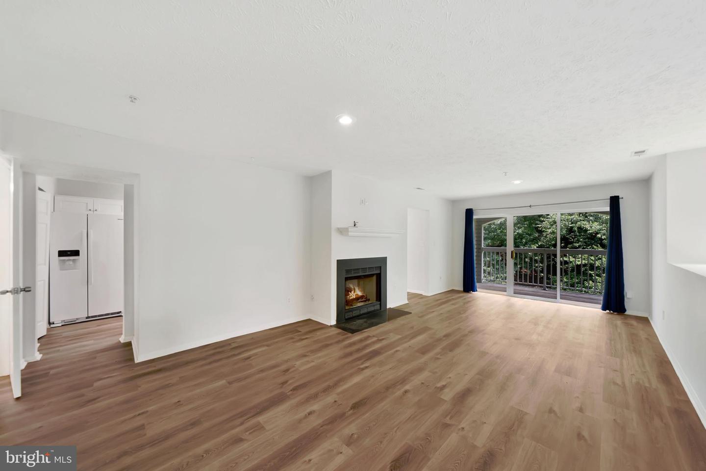 201 Kimary Ct #201-i Property Photo 2