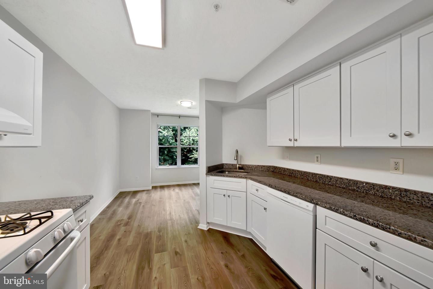 201 Kimary Ct #201-i Property Photo 5