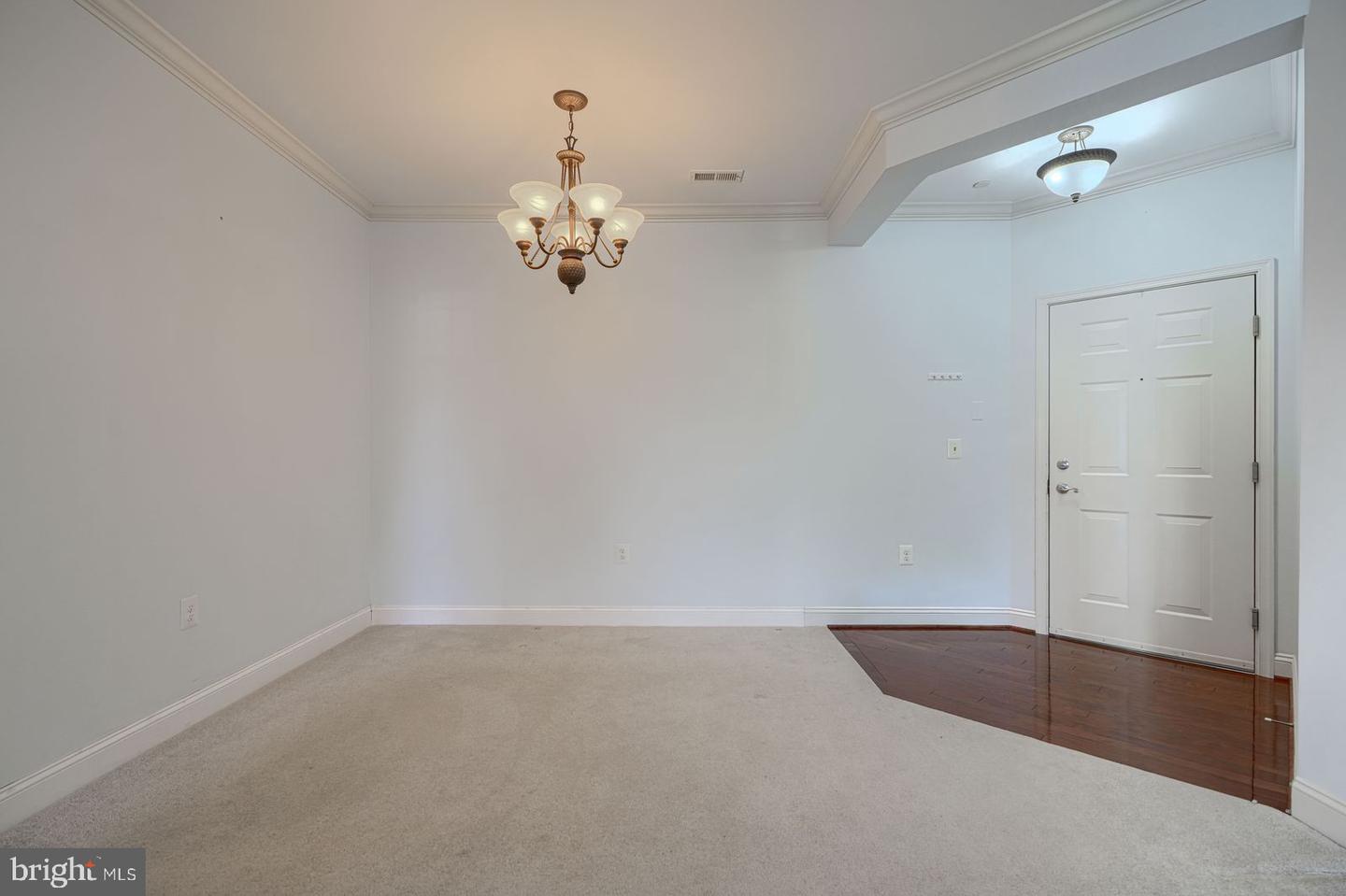 1604 Martha Ct #201 Property Photo 6