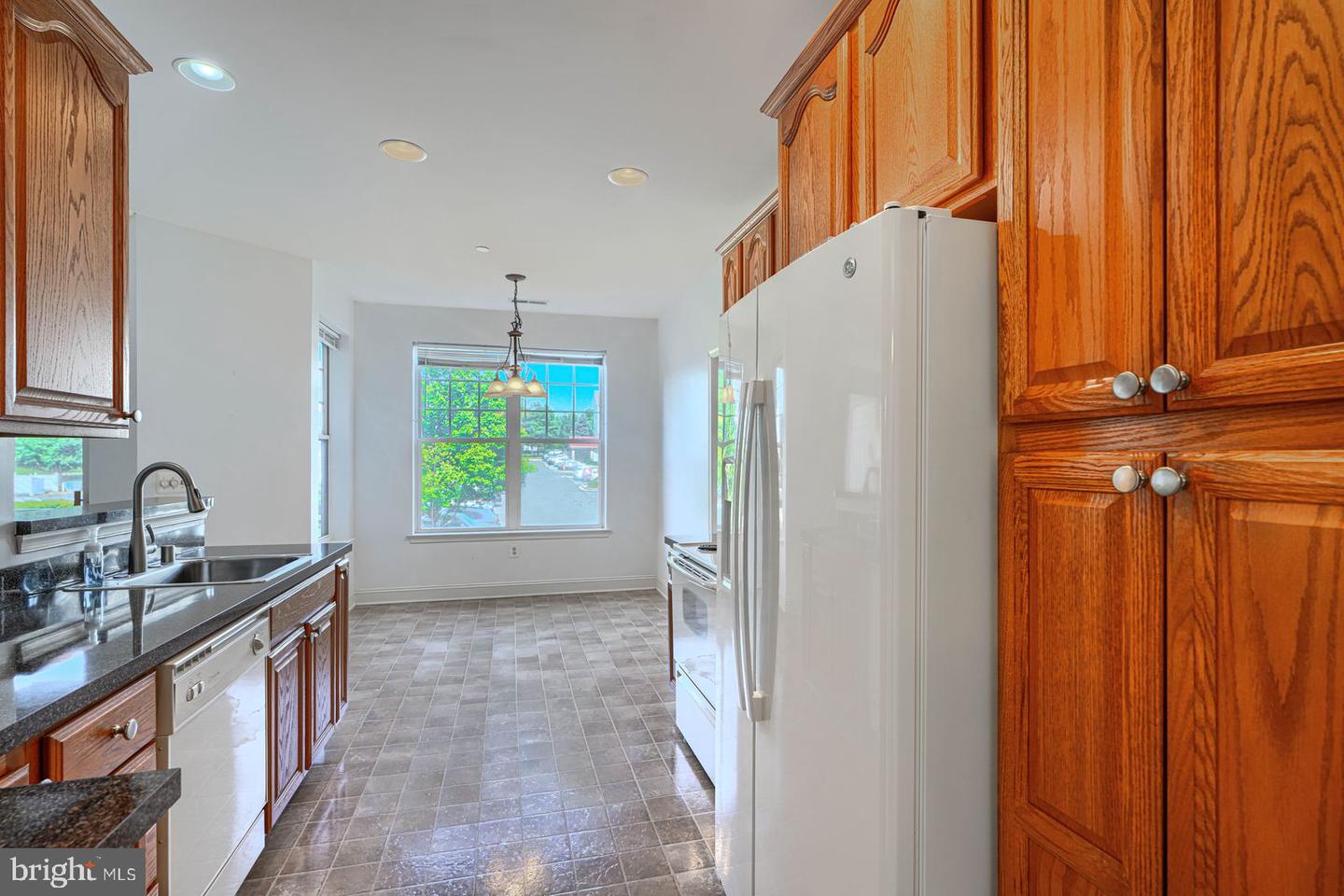 1604 Martha Ct #201 Property Photo 15