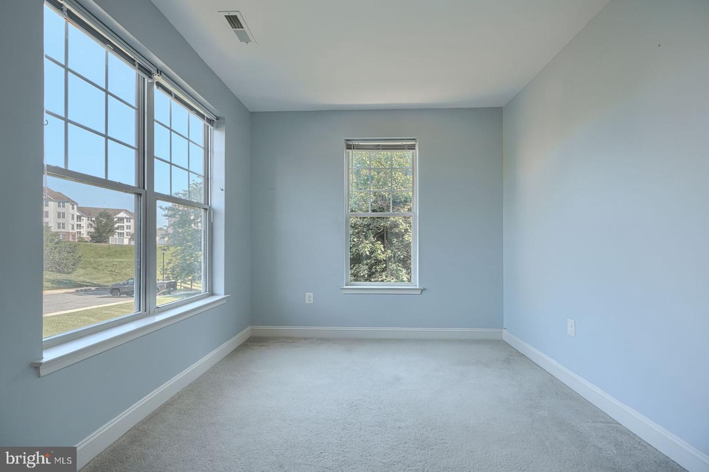 1604 Martha Ct #201 Property Photo 17