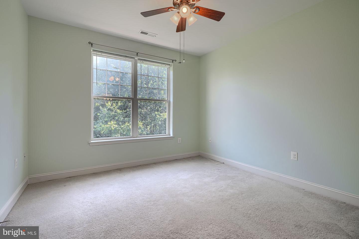 1604 Martha Ct #201 Property Photo 24