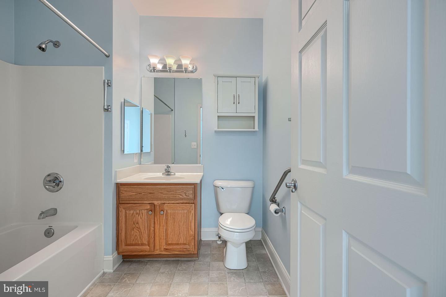 1604 Martha Ct #201 Property Photo 27