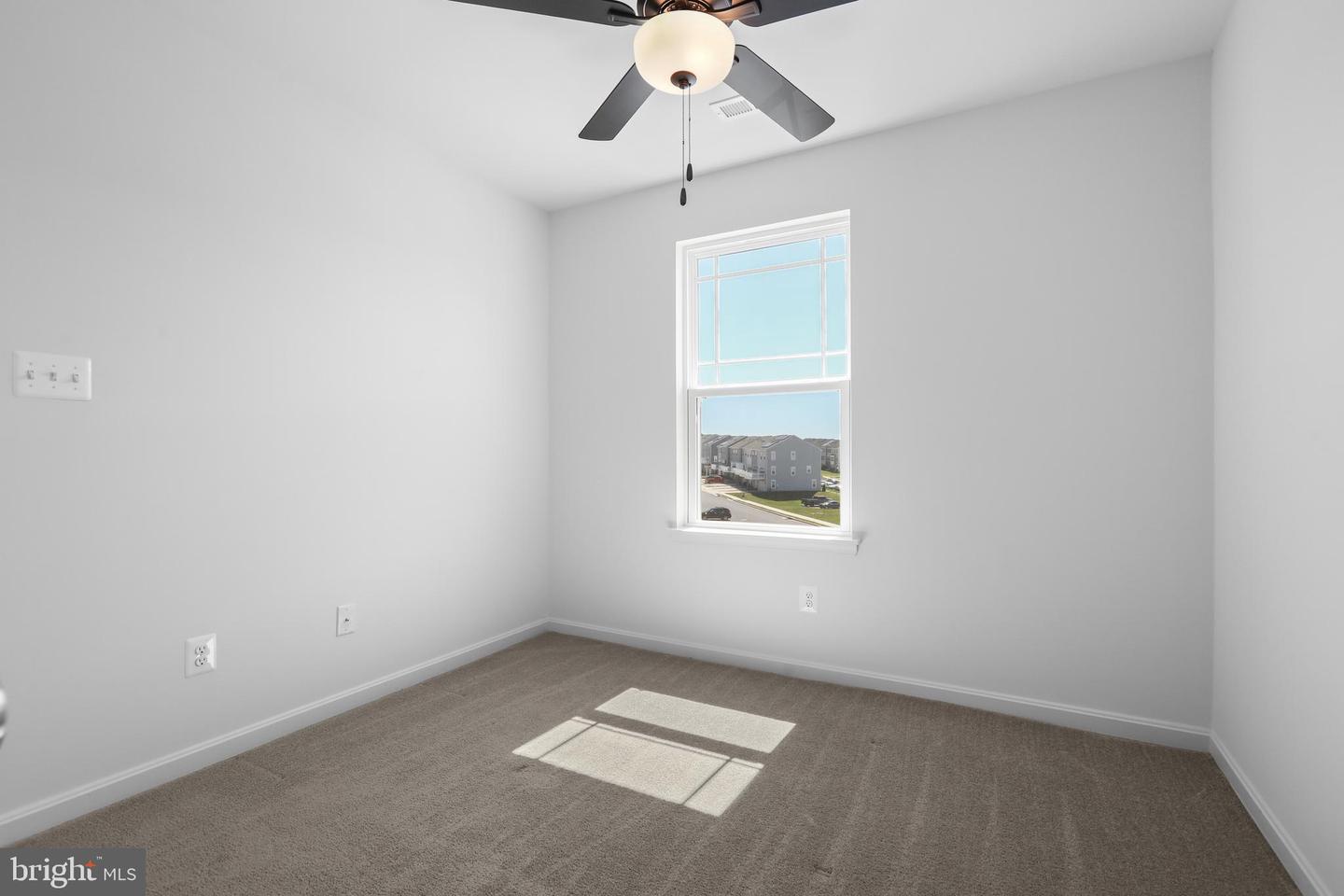 379 Hackley Dr Property Photo 28