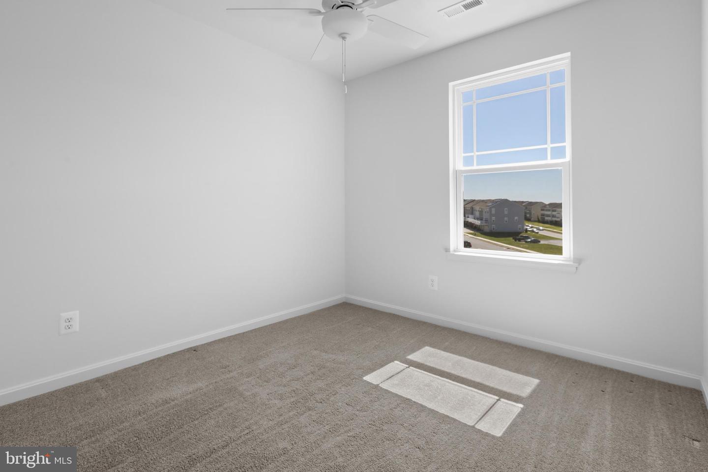 379 Hackley Dr Property Photo 30