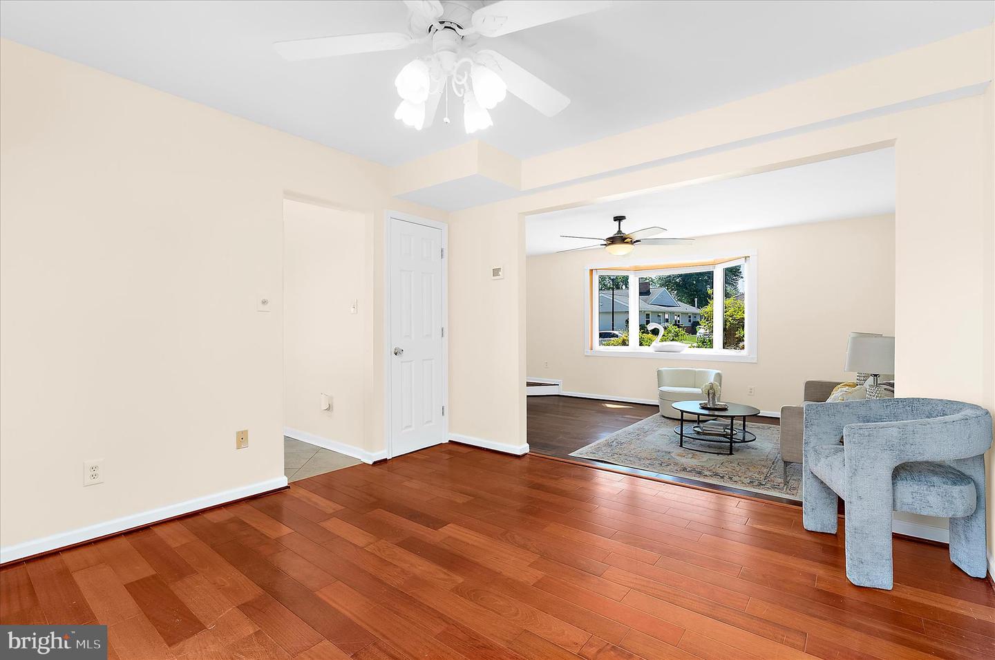 35 Neptune Dr Property Photo 13