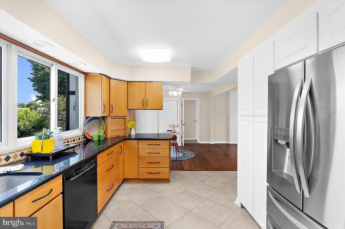 35 Neptune Dr Property Photo 14