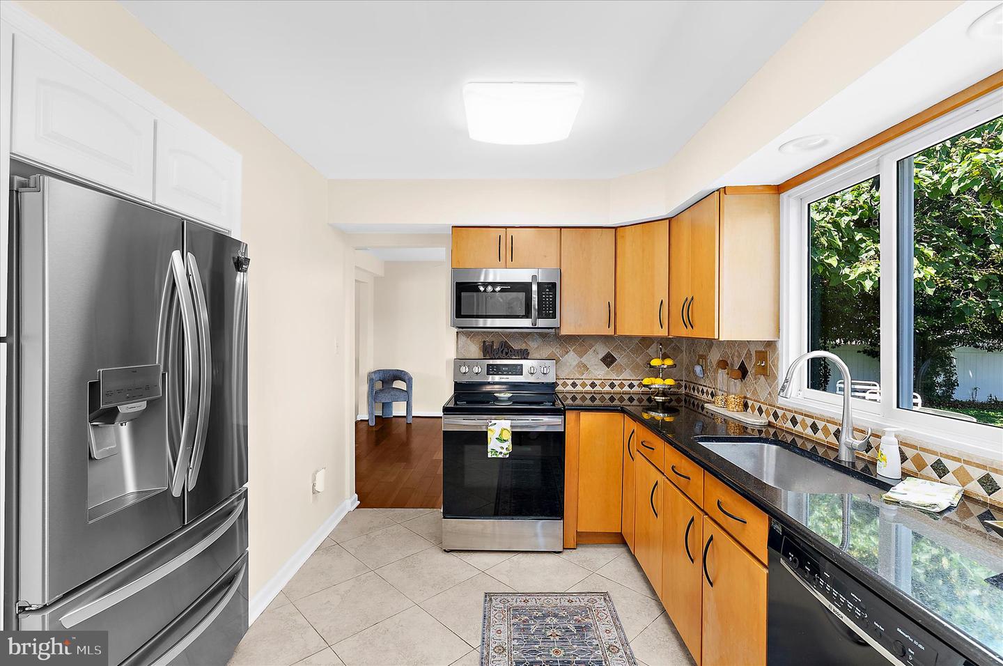 35 Neptune Dr Property Photo 17