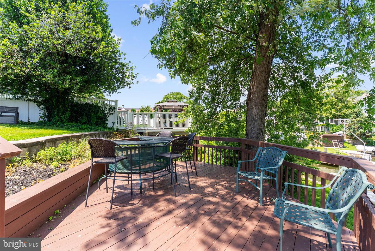 35 Neptune Dr Property Photo 60