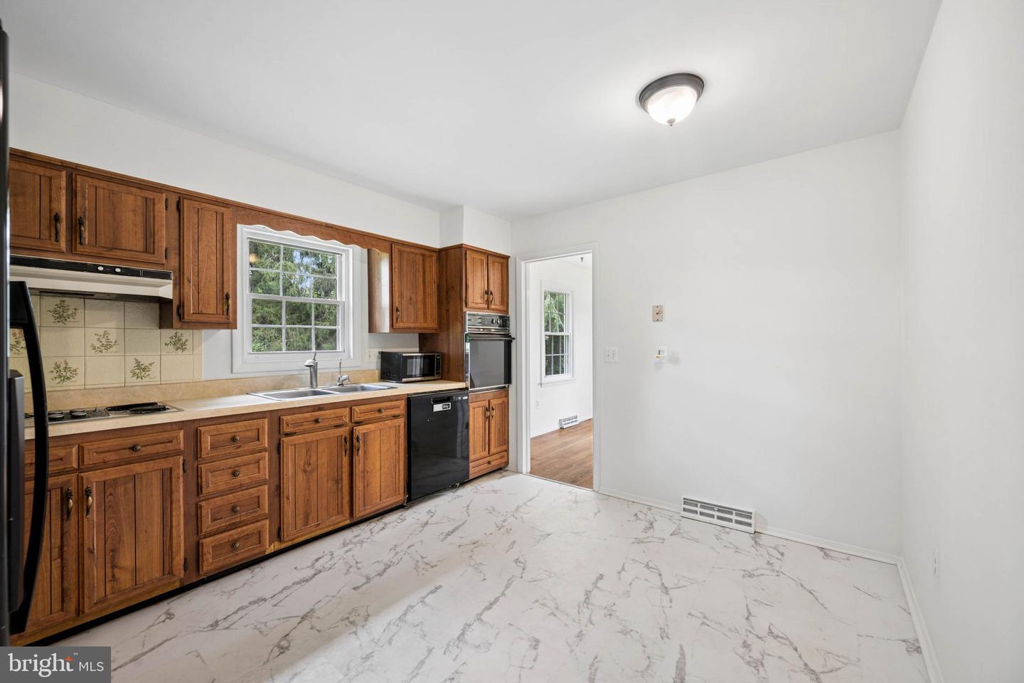 2809 Beechwood Ln Property Photo 18