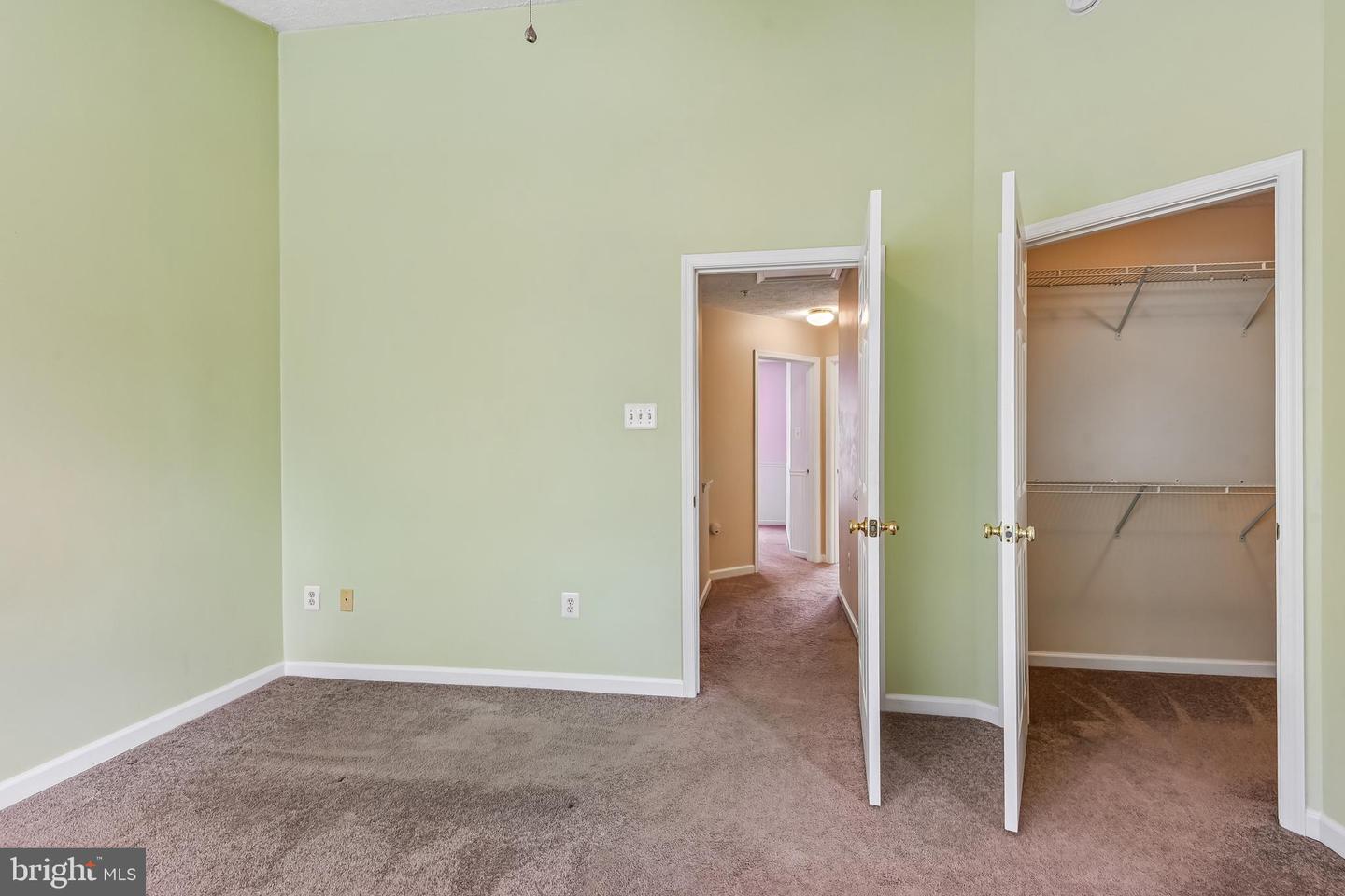413 Foreland Garth Property Photo 32