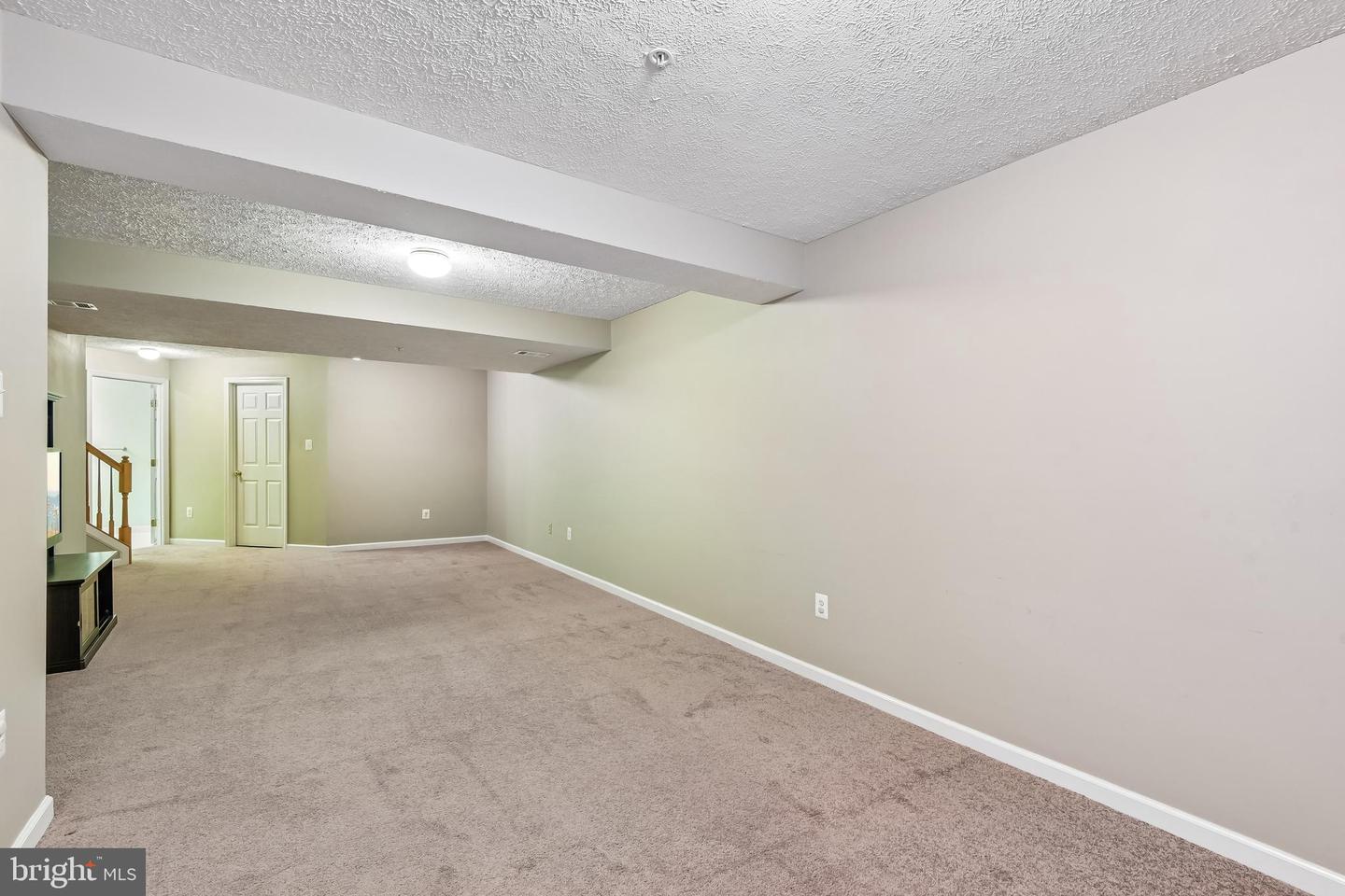 413 Foreland Garth Property Photo 40