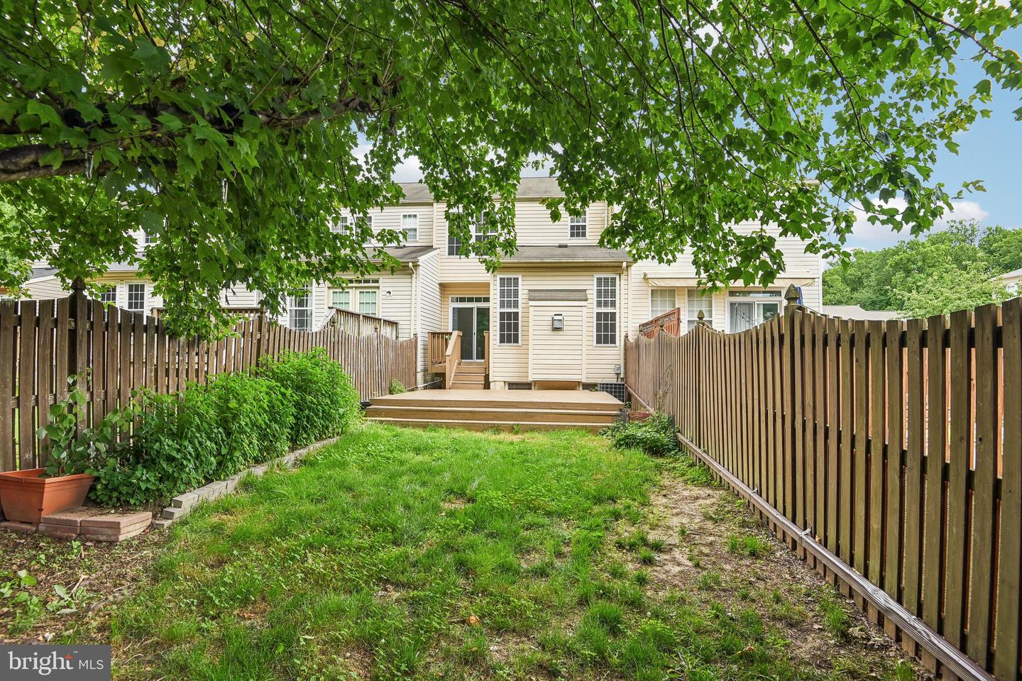 413 Foreland Garth Property Photo 46