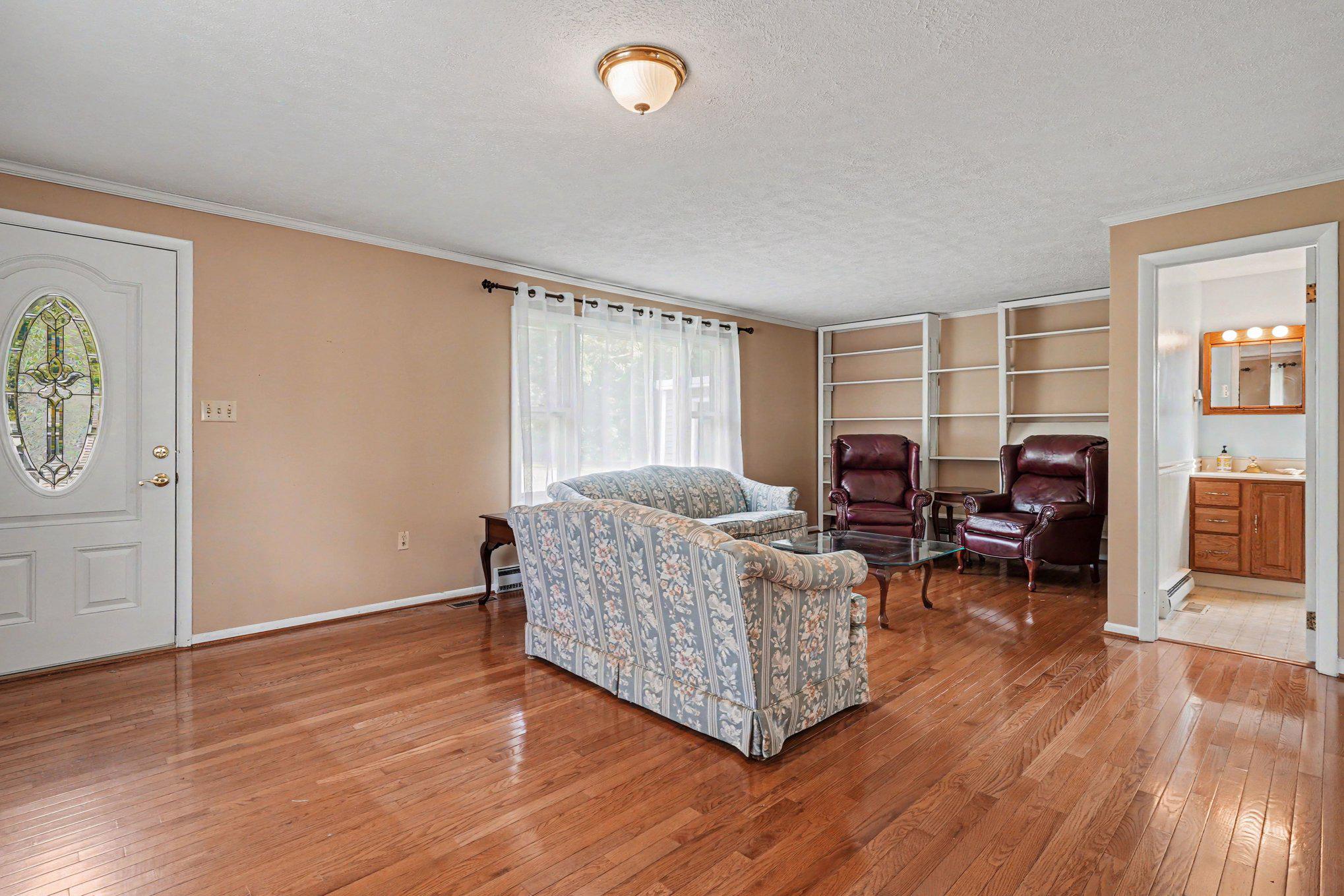 2028 Park Beach Dr Property Photo 5