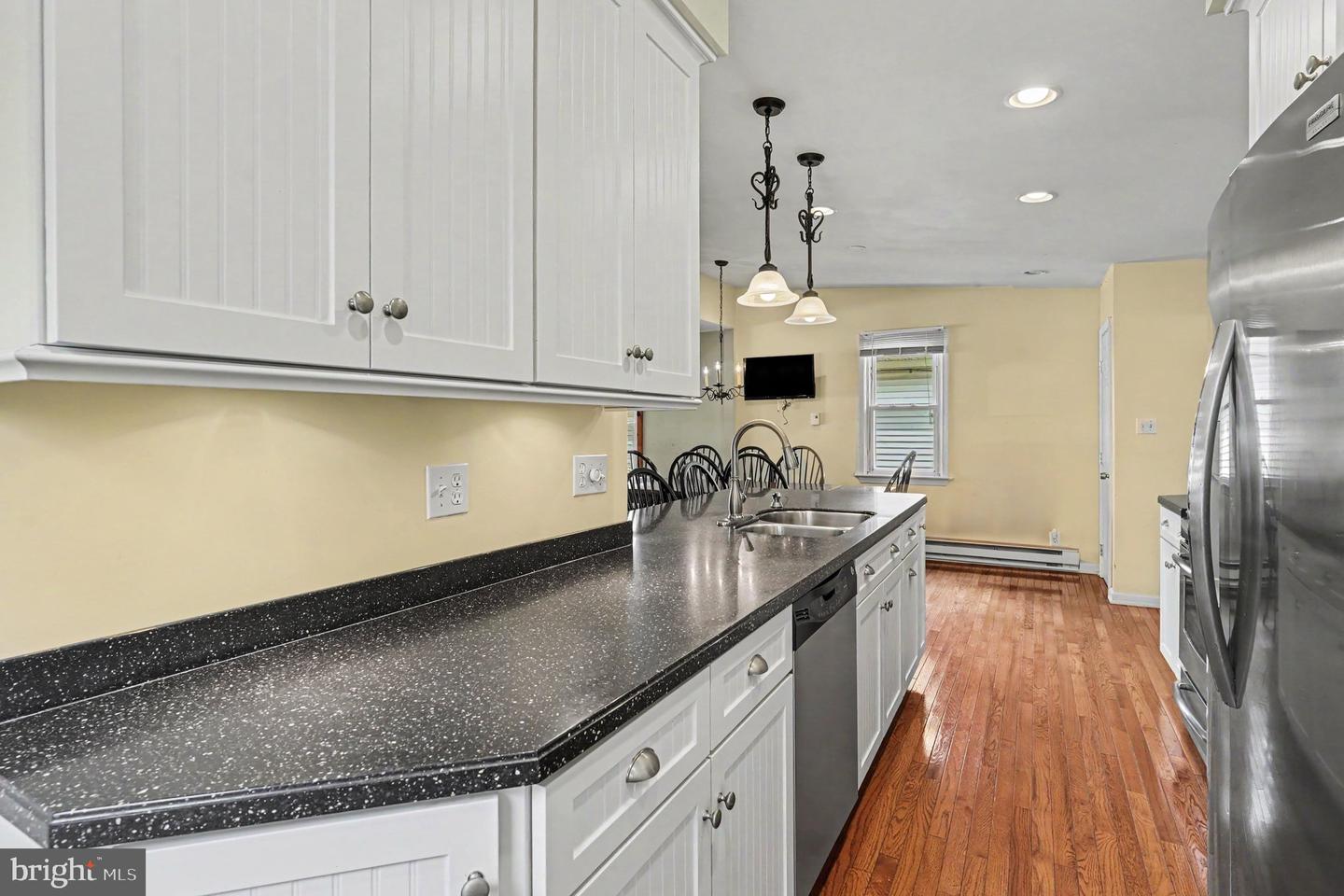 2028 Park Beach Dr Property Photo 14