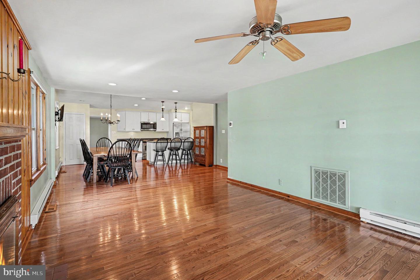 2028 Park Beach Dr Property Photo 17