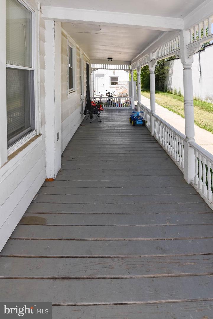 128 S Philadelphia Blvd Property Photo 23