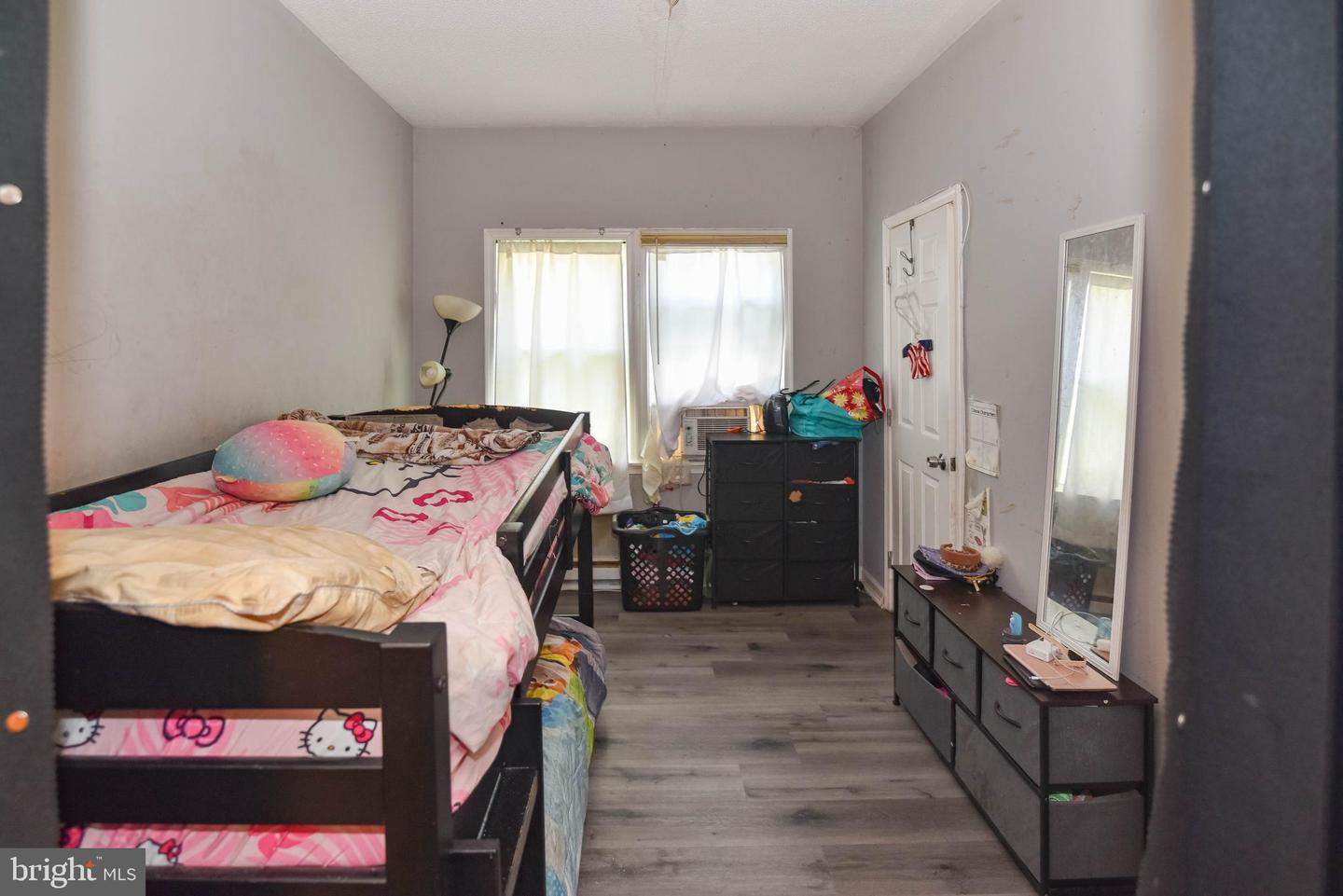 128 S Philadelphia Blvd Property Photo 32