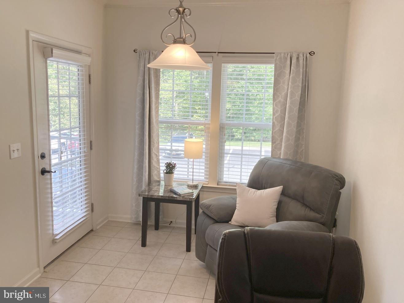 259 Beckenham Cir #201 Property Photo 5