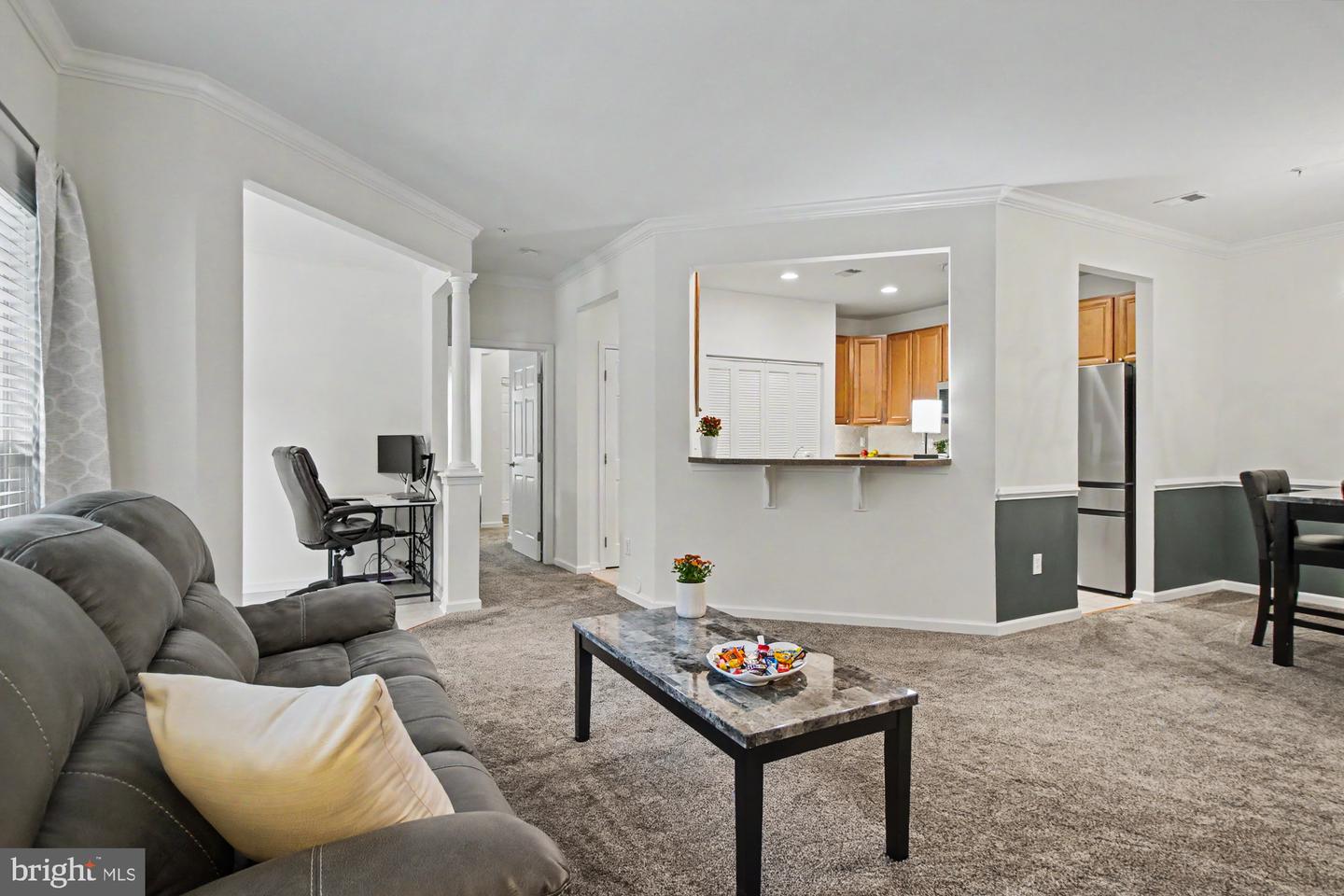 259 Beckenham Cir #201 Property Photo 11