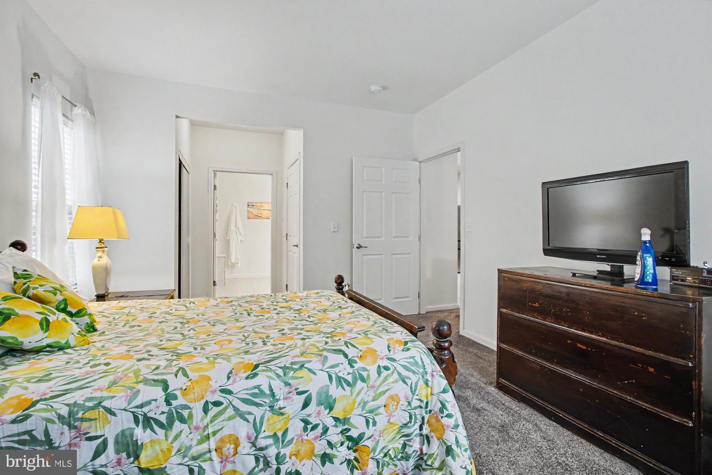 259 Beckenham Cir #201 Property Photo 13