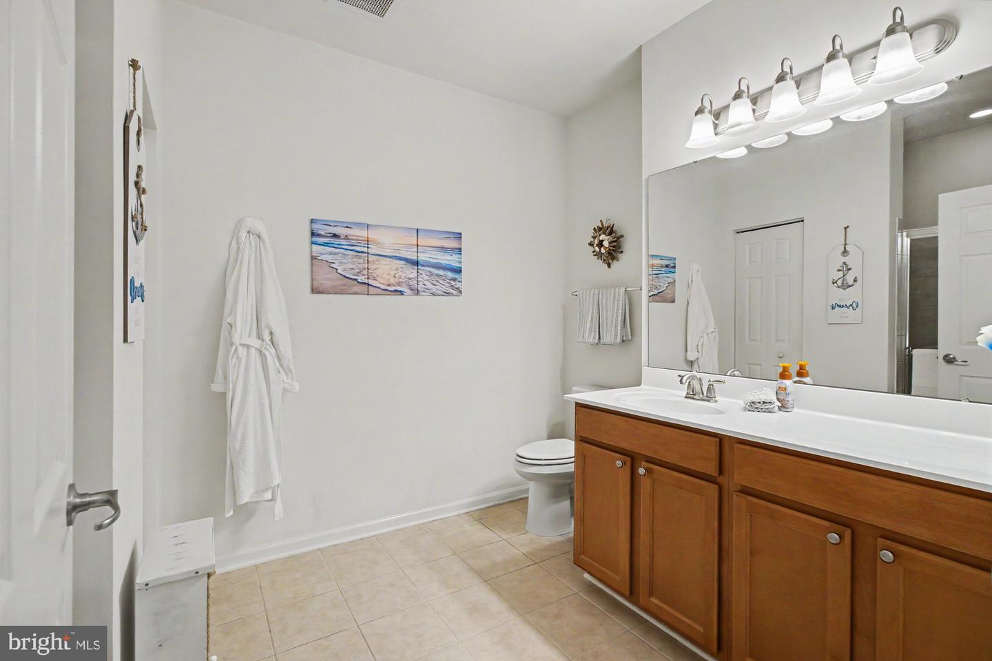 259 Beckenham Cir #201 Property Photo 15