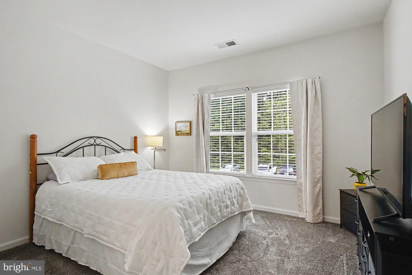 259 Beckenham Cir #201 Property Photo 19