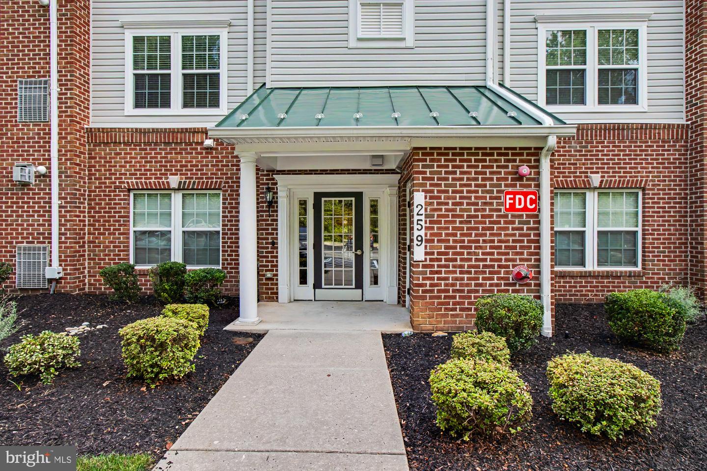 259 Beckenham Cir #201 Property Photo 24