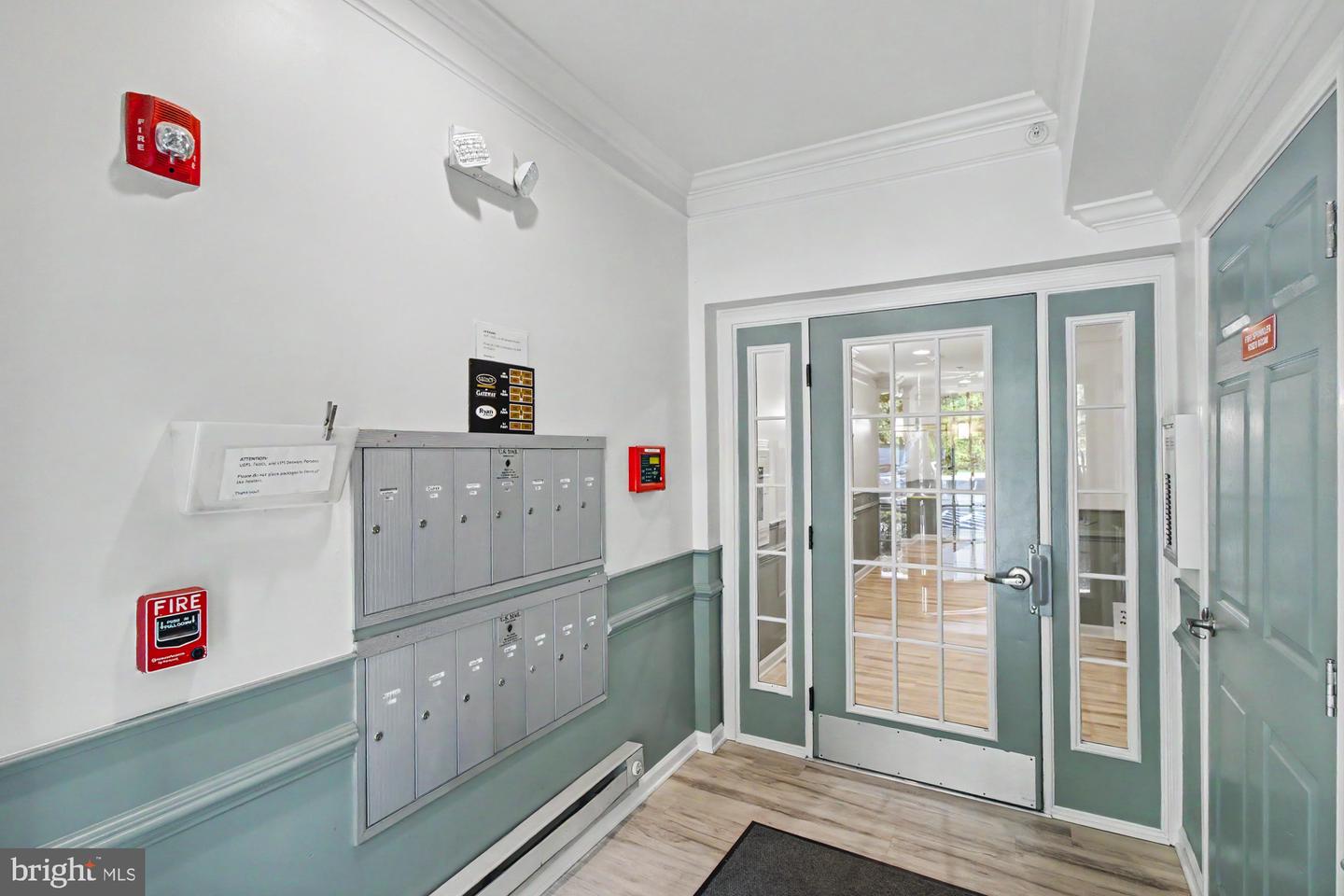 259 Beckenham Cir #201 Property Photo 33