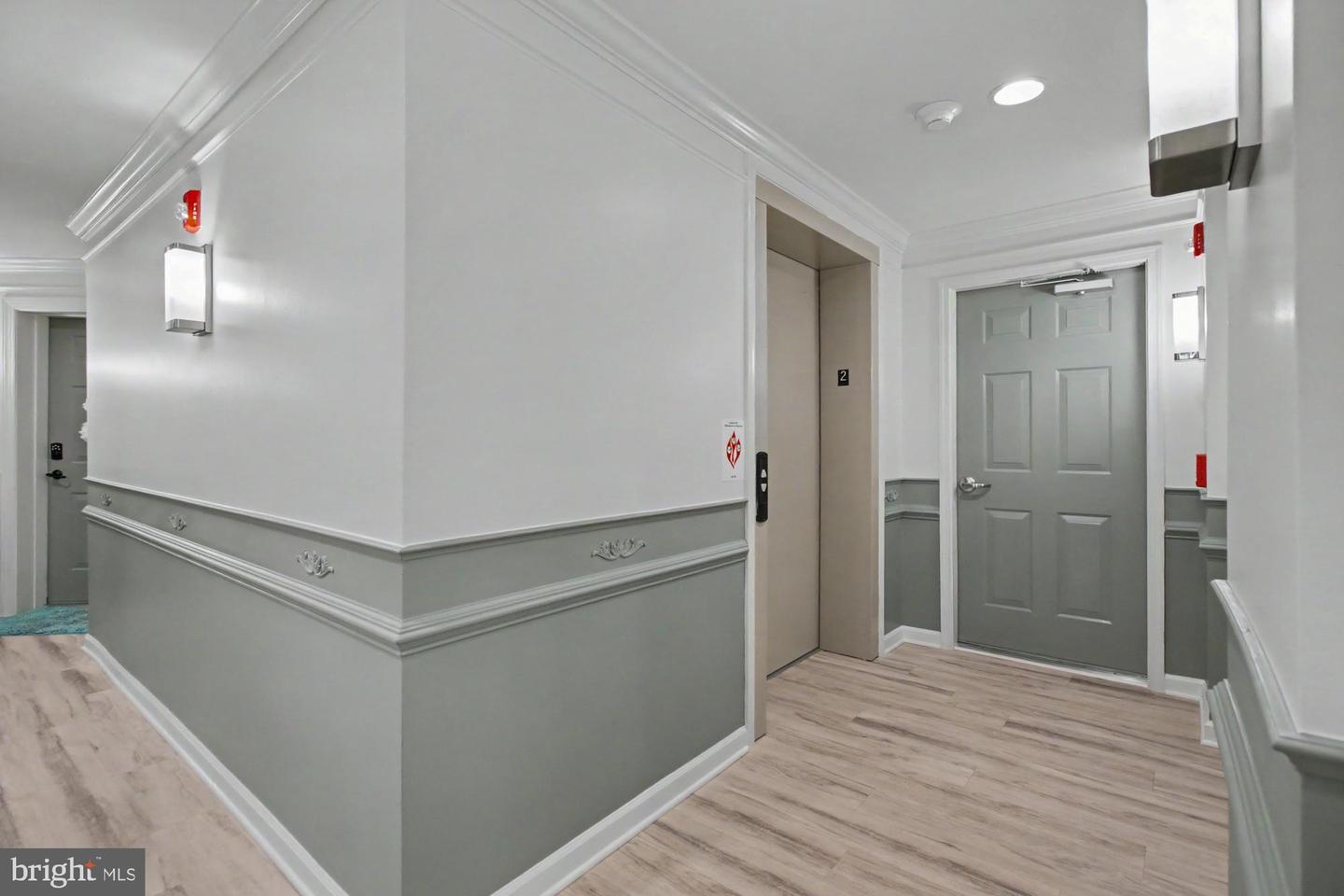 259 Beckenham Cir #201 Property Photo 34