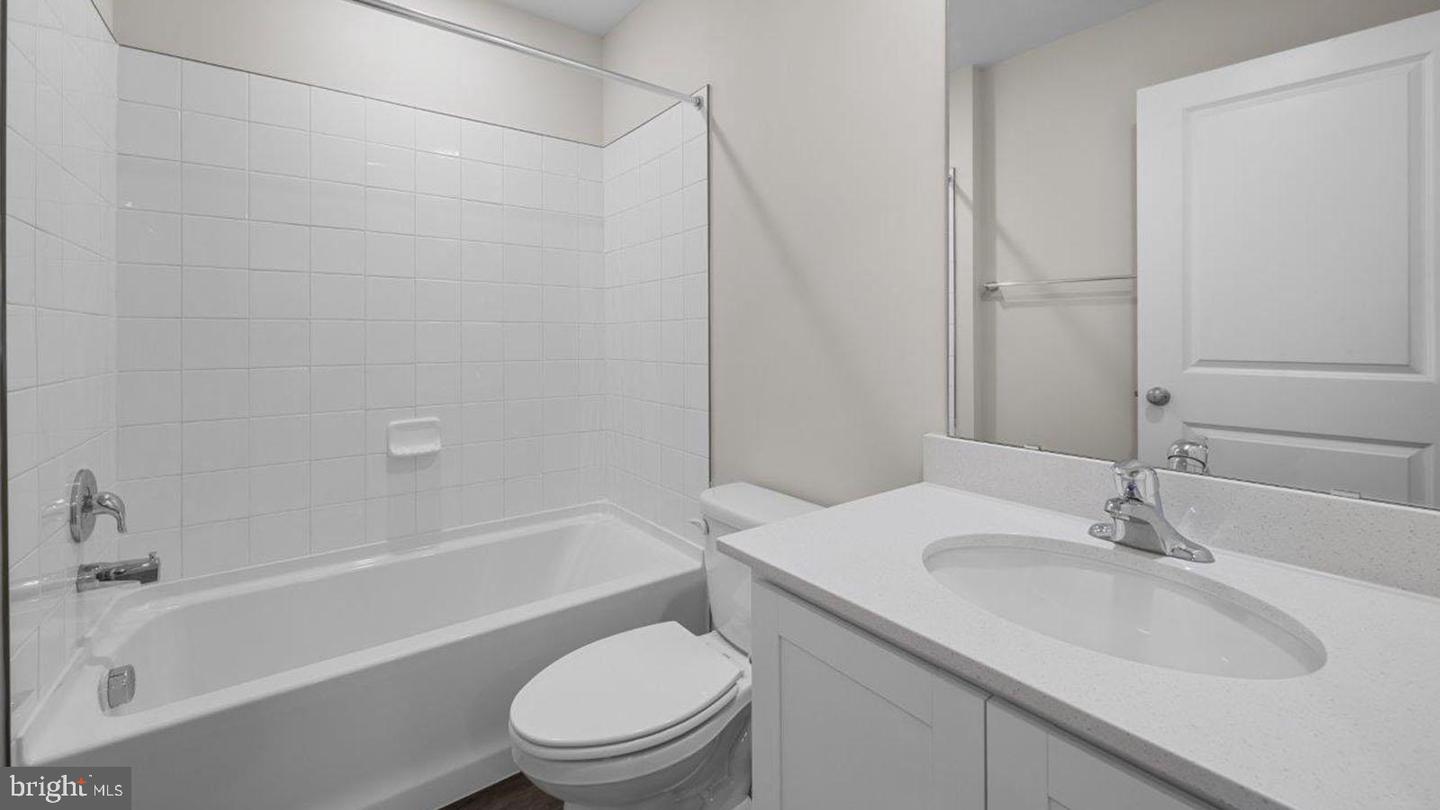 363 Hackley Dr Property Photo 30