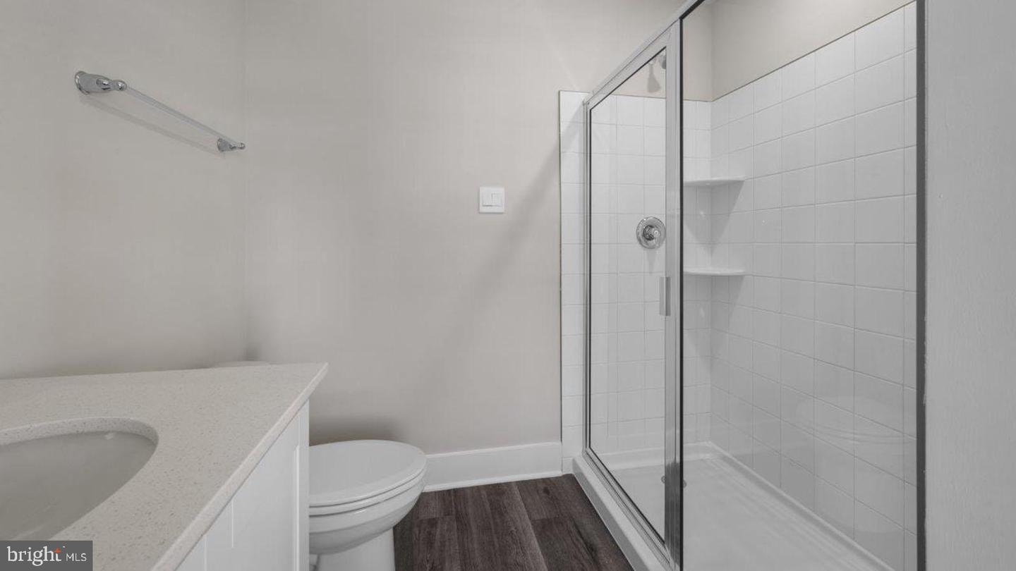 363 Hackley Dr Property Photo 32
