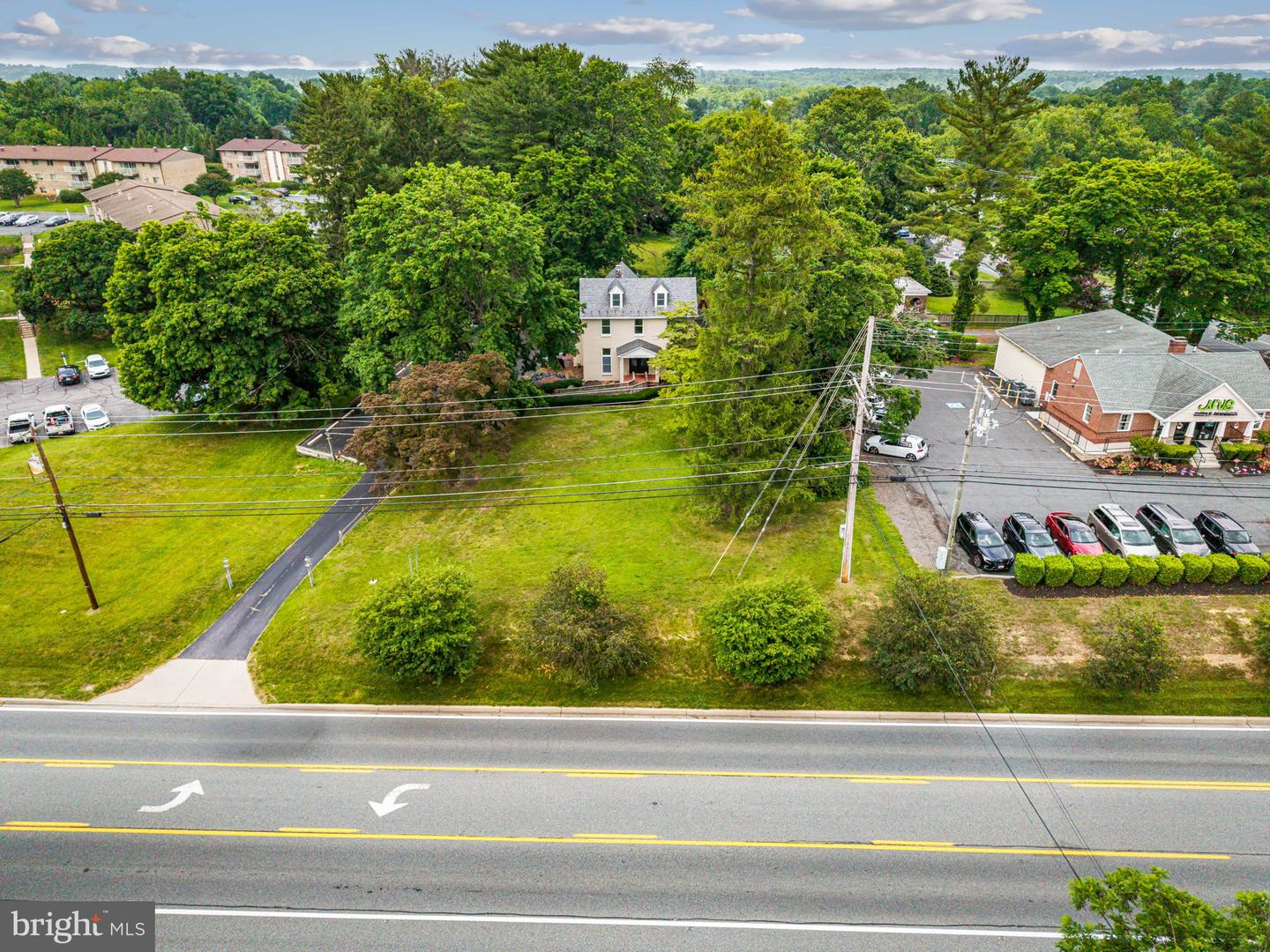 837 S Main St Property Photo 11