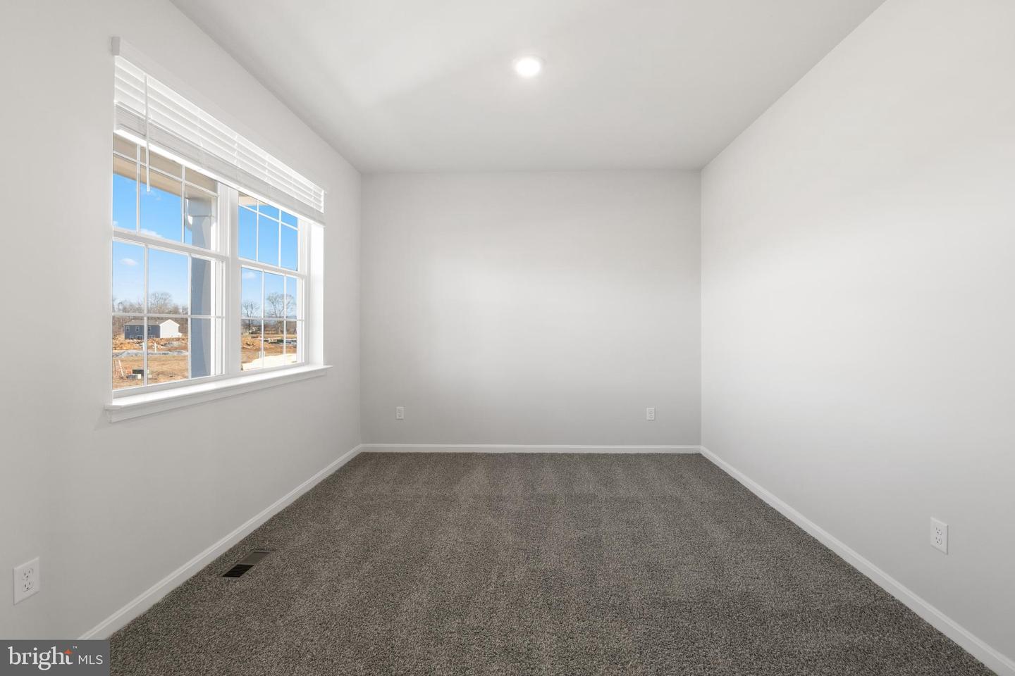 804 Spikeresh Way Property Photo 2