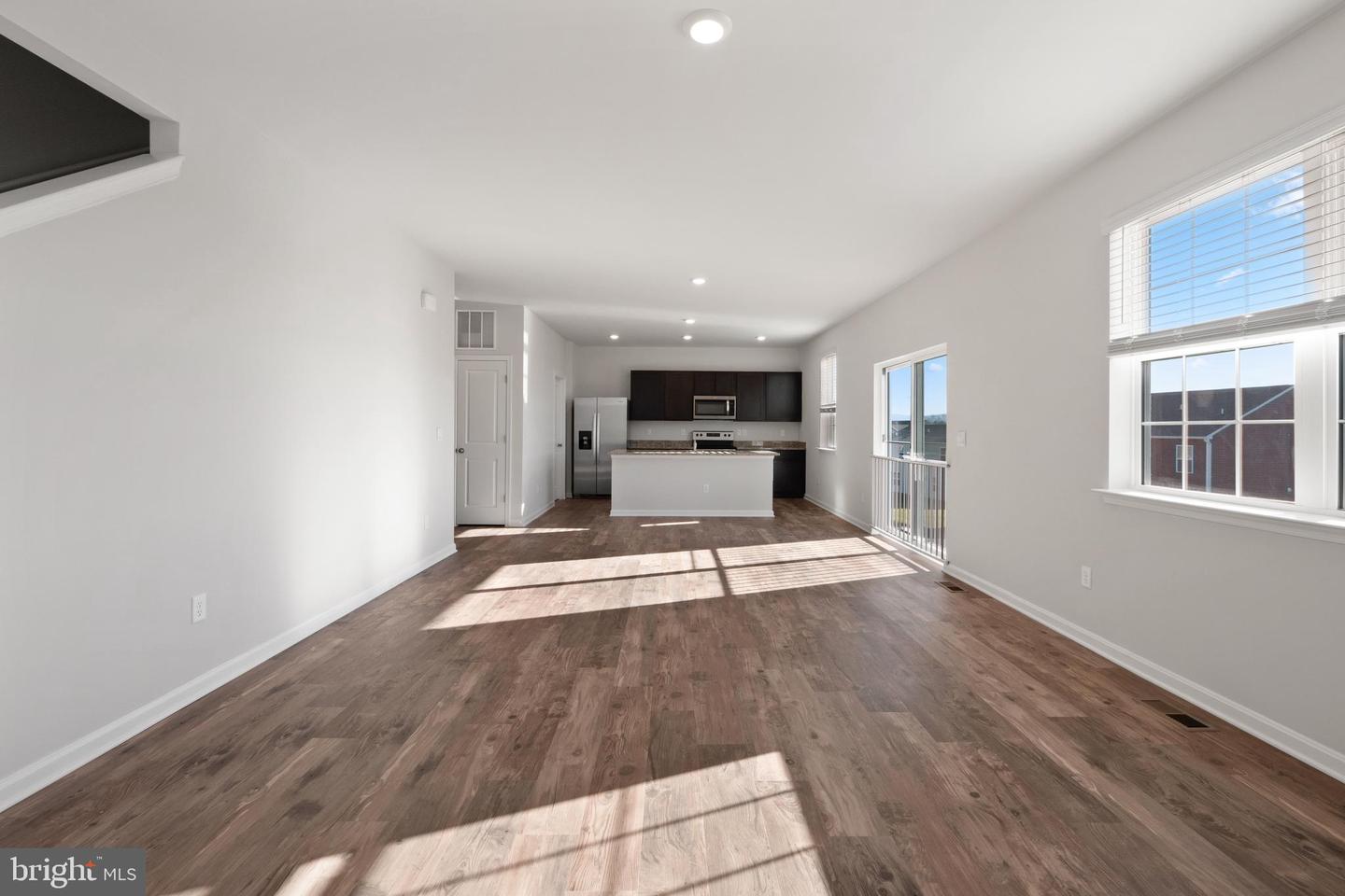 804 Spikeresh Way Property Photo 5