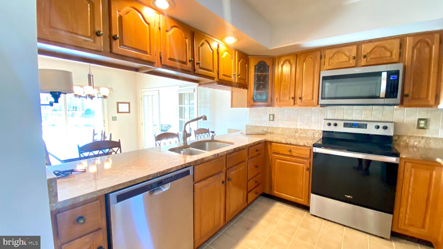 124 Ravenswood Property Photo 7
