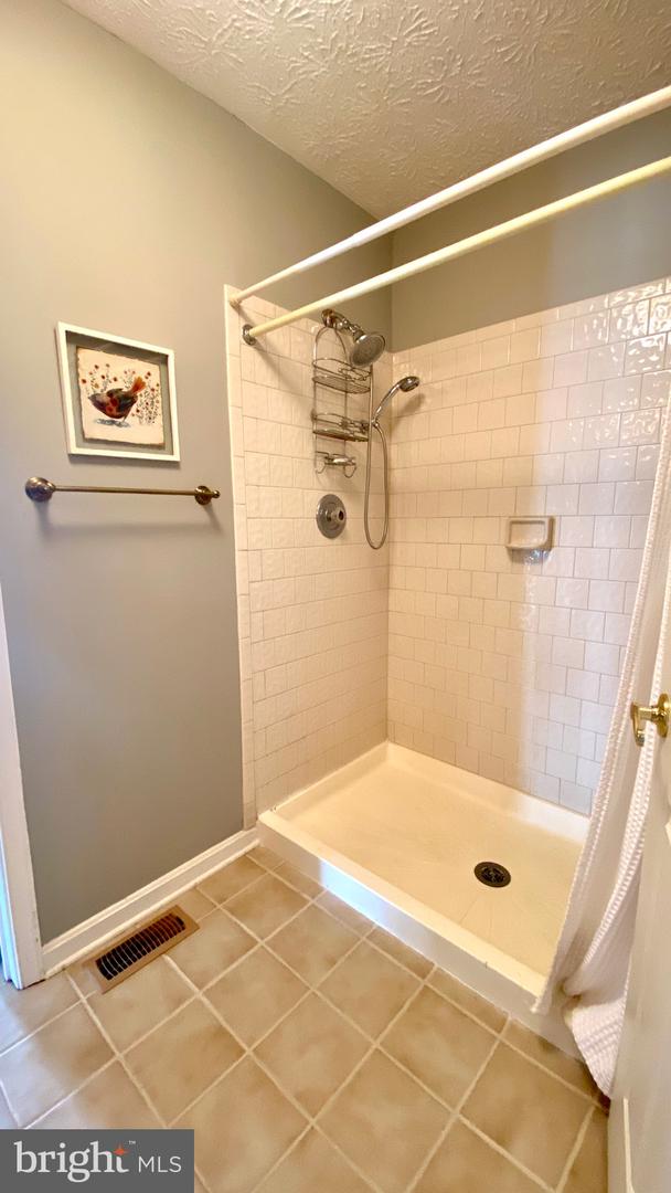 124 Ravenswood Property Photo 11